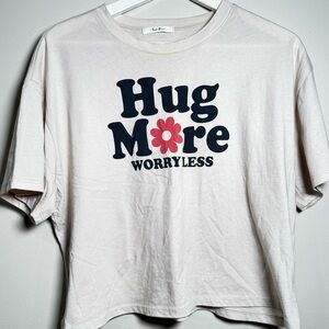 Très Bien “Hug More Worry Less” Graphic Tee – Cream/Red – size M/L